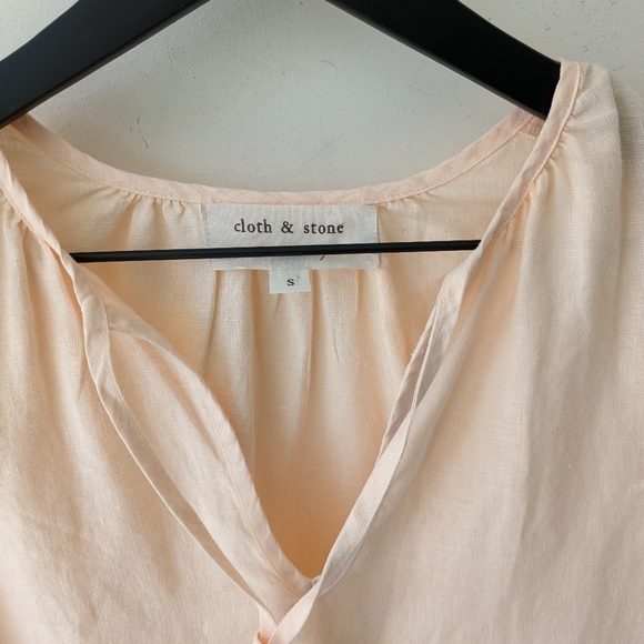 Cloth & Stone Pink Linen Bishop Sleeve Gathered Cuff Tie Neck Pullover Top - Picture 3 of 7